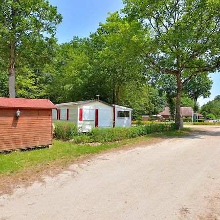 Camping Etang de la Vallée Combreux Extérieur photo