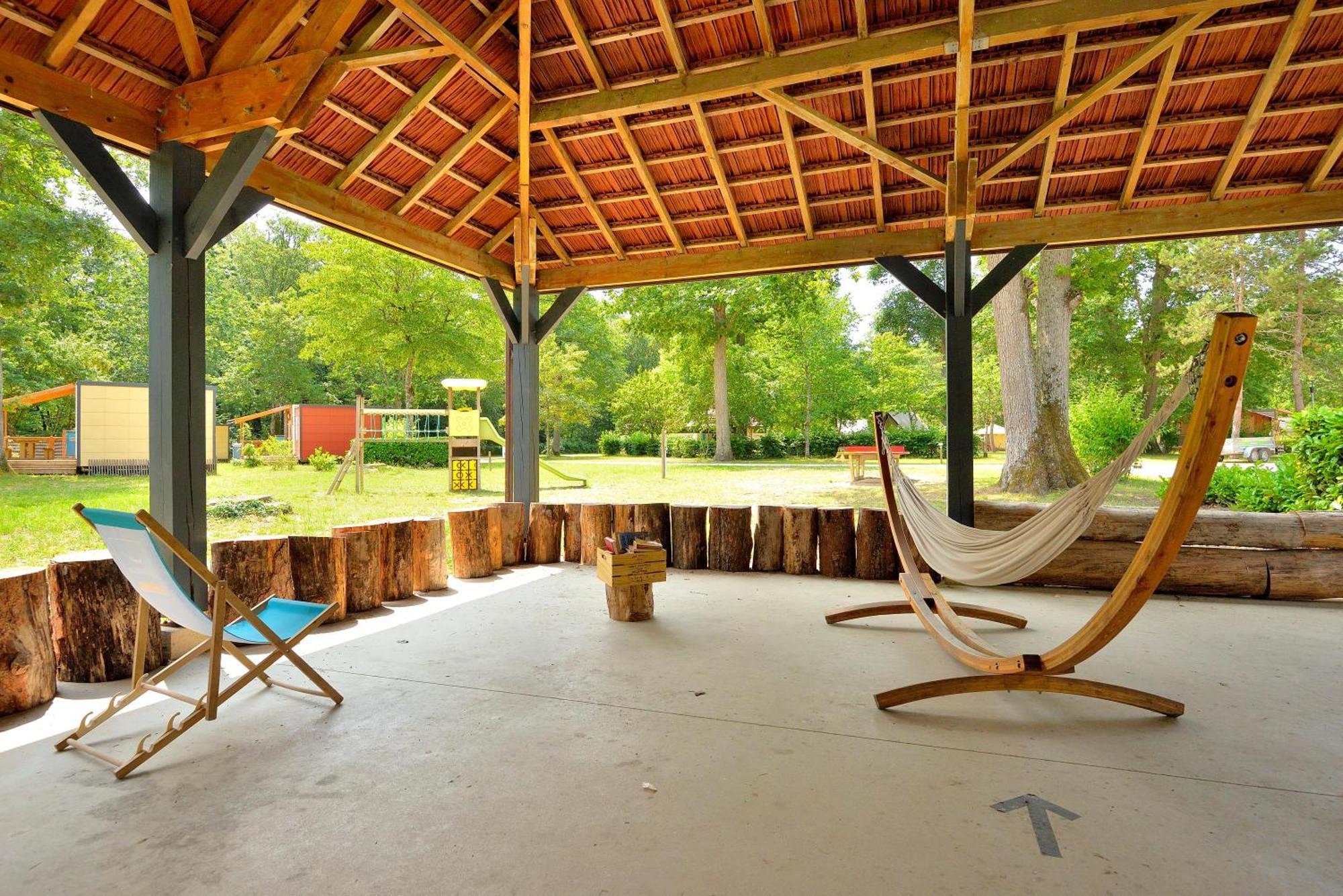 Camping Etang de la Vallée Combreux Extérieur photo