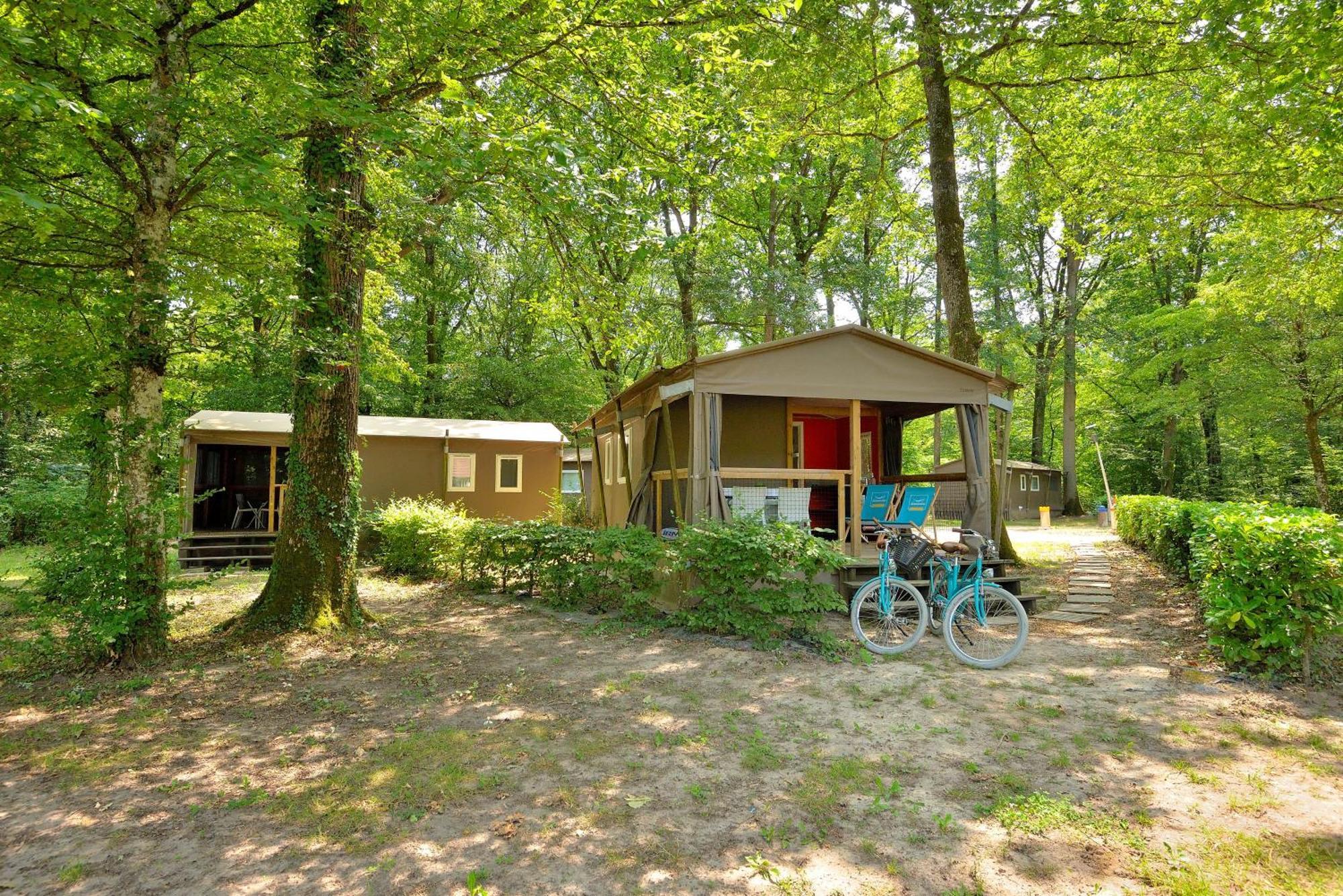 Camping Etang de la Vallée Combreux Extérieur photo