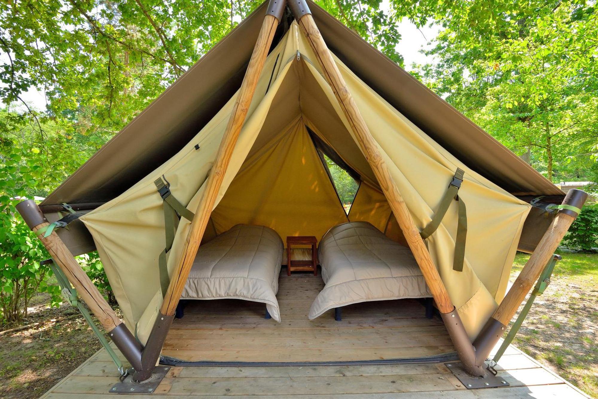 Camping Etang de la Vallée Combreux Chambre photo